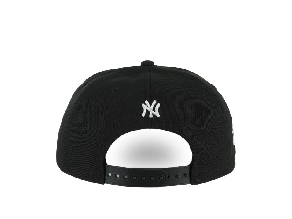 New York Yankees New Era MLB 9FORTY 940 Adjustable A-Frame Cap Hat Black Crown/Visor White/Metallic Gold/Red Flame Logo 1998 World Series Side Patch