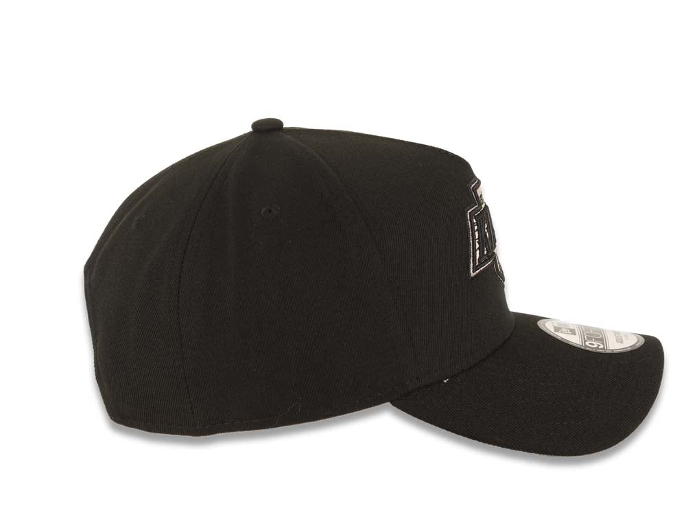 Los Angeles Kings New Era NHL 9FORTY 940 Adjustable A-Frame Cap Hat Black Crown/Visor Team Color Logo Gray UV