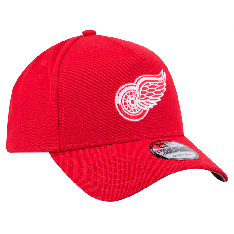 Detroit Red Wings New Era NHL 9FORTY 940 Adjustable A-Frame Cap Hat Red Crown/Visor Team Color Logo