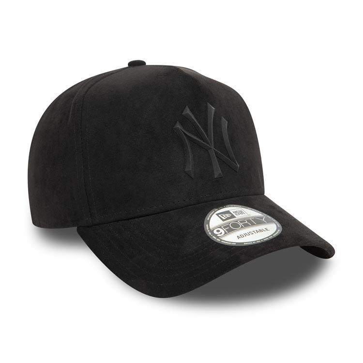 (Suede) New York Yankees New Era MLB 9FORTY 940 Adjustable A-Frame Cap Hat Black Crown/Visor Black Logo
