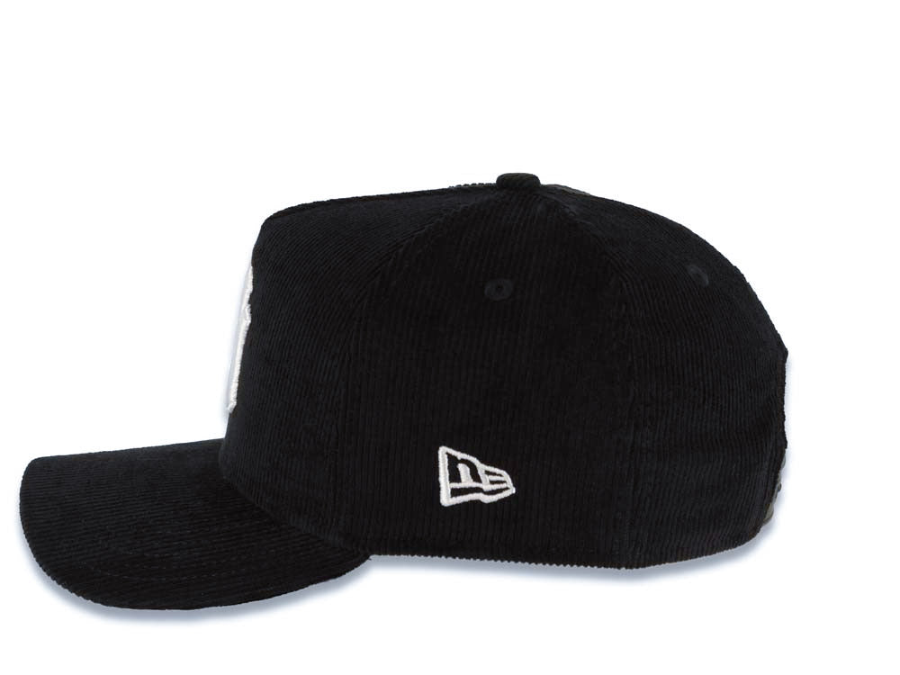 (Corduroy) New York Yankees New Era MLB 9FORTY 940 Adjustable A-Frame Cap Hat Black Crown/Visor White Logo 1998 World Series Side Patch Gray UV