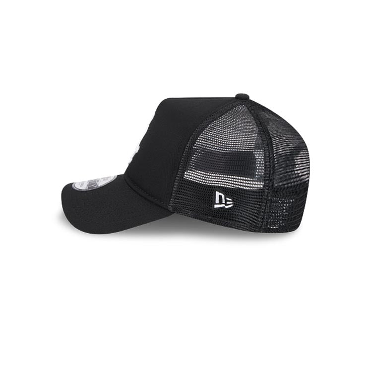 Chicago White Sox New Era MLB 9FORTY 940 Adjustable A-Frame Mes/Trucker Cap Hat Black Crown/Visor White Logo