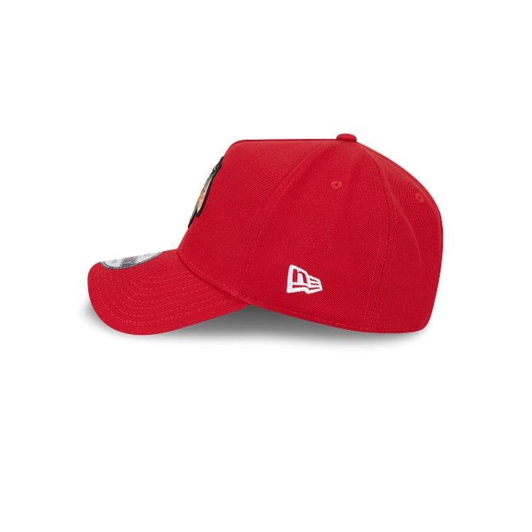 Chicago Blackhawks NHL 9FORTY 940 Adjustable A-Frame Cap Hat Red Crown/Visor Team Color Logo Gray UV