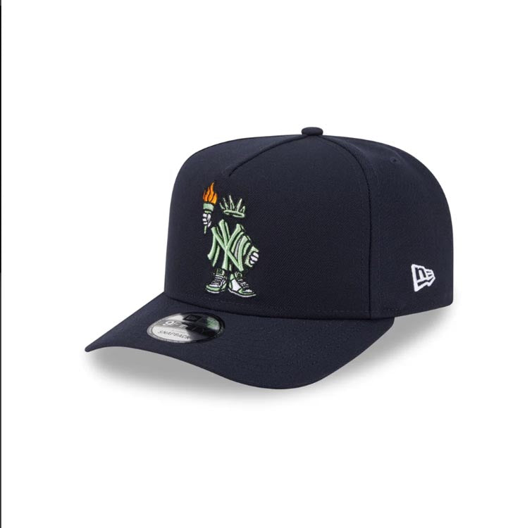 New York Yankees New Era MLB 9FIFTY 950 Snapback A-Frame Cap Hat Navy Blue Crown/Visor Green Logo Liberty Cartoon