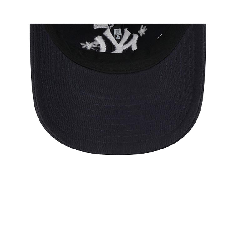 (Youth) New York Yankees New Era MLB 9TWENTY 920 Kid Adjustable Cap Hat Navy Blue Crown/Visor White Logo Flower