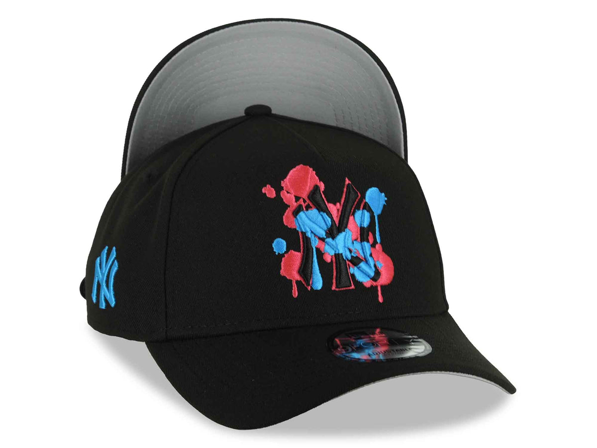 (Capland Exclusive) New York Yankees New Era MLB 9FORTY 940 Adjustable A-Frame Black Cap Hat Black/Magenta/Turquoise Splatter Logo