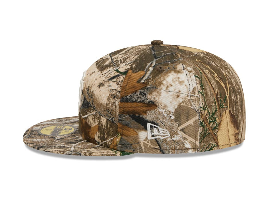 San Francisco Giants New Era MLB 59FIFTY 5950 Fitted Cap Hat Real Tree Edge Camo Crown/Visor White Logo Gray UV