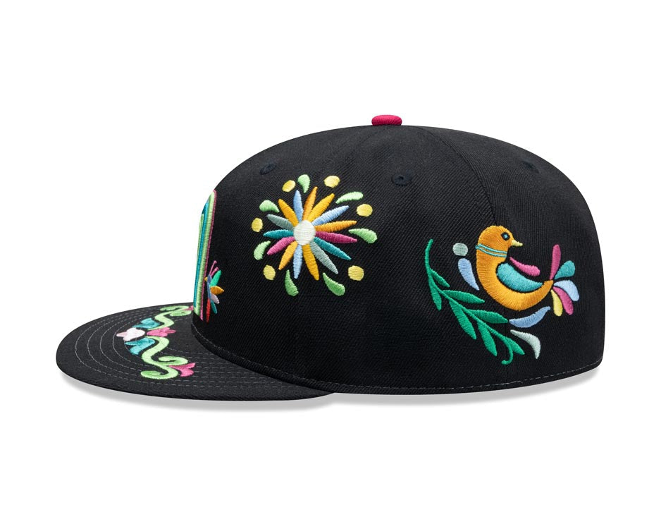 Mexico New Era 59FIFTY 5950 Fitted Cap Hat Black Crown/Visor White/Blue/Green Logo Gray UV (Latin Embroidery)