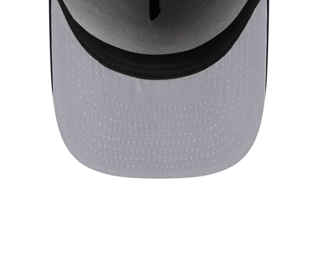 (Youth) New York Yankees New Era MLB 9FIFTY 950 A-Frame Snapback Cap Hat Navy Blue Crown/Visor White Logo 2000 World Series Side Patch Gray UV