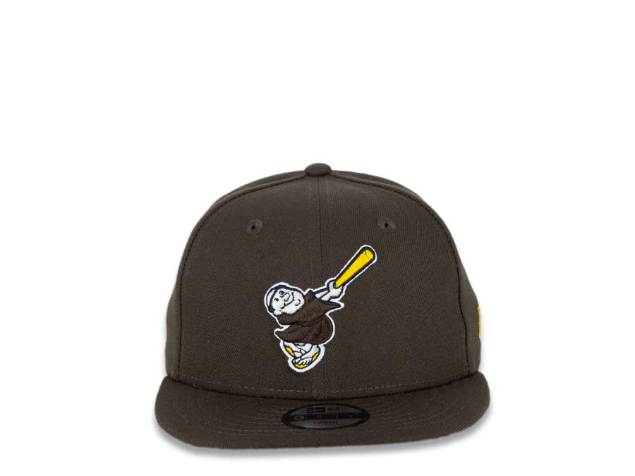 (Youth) San Diego Padres New Era MLB 9FIFTY 950 Snapback Cap Hat Brown Crown/Visor Brown/Yellow Swinging Friar Logo