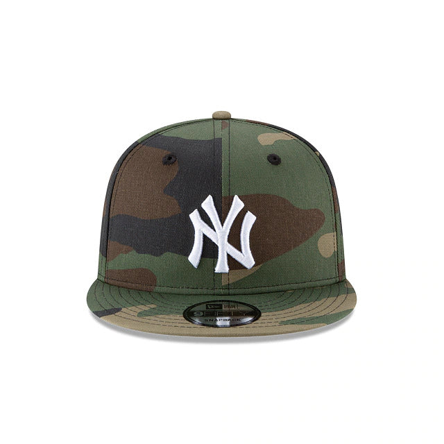 New York Yankees New Era MLB 9FIFTY 950 Snapback Cap Hat Camo Crown/Visor White Logo