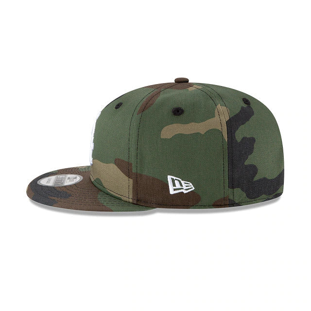 Chicago White Sox New Era MLB 9FIFTY 950 Snapback Cap Hat Camo Crown/Visor White Logo
