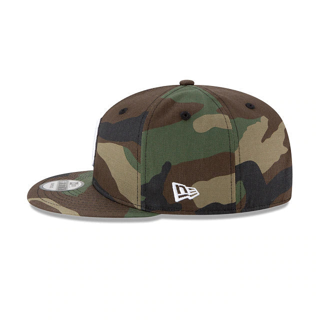 Boston Red Sox New Era MLB 9FIFTY 950 Snapback Cap Hat Camo Crown/Visor White/Black Logo