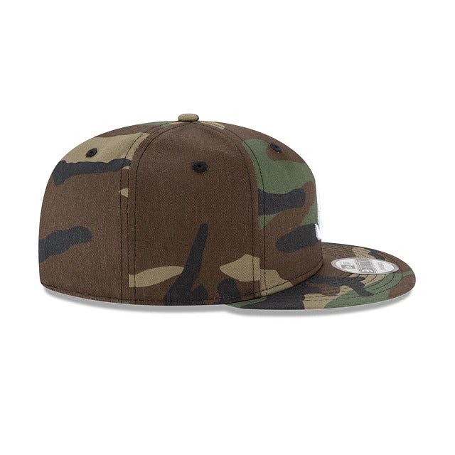 Atlanta Braves New Era MLB 9FIFTY 950 Snapback Cap Hat Camo Crown/Visor White Logo