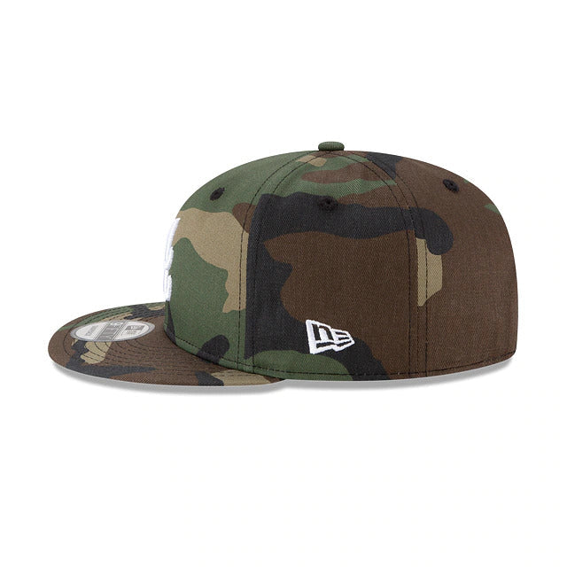 Atlanta Braves New Era MLB 9FIFTY 950 Snapback Cap Hat Camo Crown/Visor White Logo