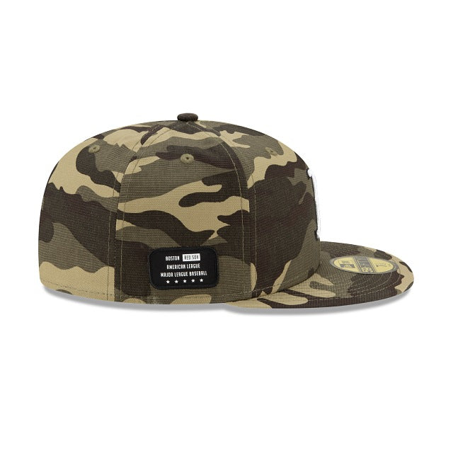 Boston Red Sox New Era MLB 59FIFTY 5950 Fitted Cap Hat Camo Crown/Visor White./Black Logo (Armed Forces Day 2020)