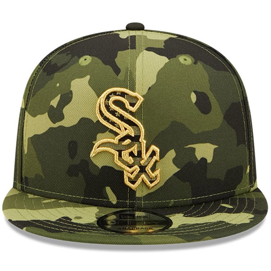 Chicago White Sox New Era MLB 9FIFTY 950 Snapback Cap Hat Camo Crown/Visor Camo Flag/Gold Logo (2022 Armed Forces Day)