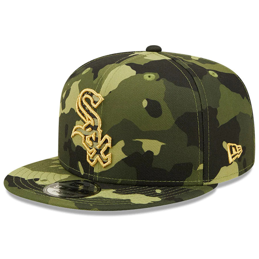 Chicago White Sox New Era MLB 9FIFTY 950 Snapback Cap Hat Camo Crown/Visor Camo Flag/Gold Logo (2022 Armed Forces Day)