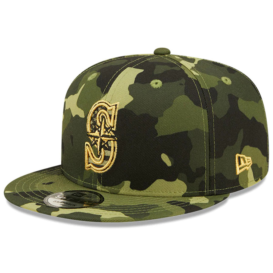 Seattle Mariners New Era MLB 9FIFTY 950 Snapback Cap Hat Camo Crown/Visor Camo Flag/Gold Logo (2022 Armed Forces Day)