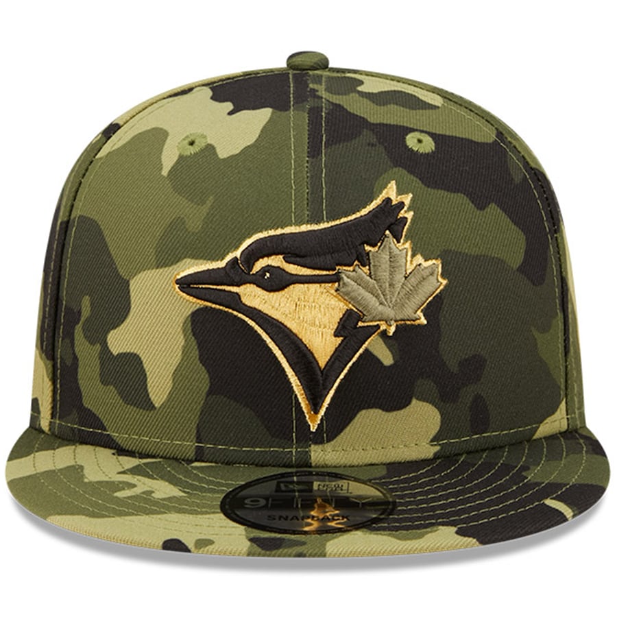Toronto Blue Jays New Era MLB 9FIFTY 950 Snapback Cap Hat Camo Crown/Visor Camo Flag/Gold Logo (2022 Armed Forces Day)