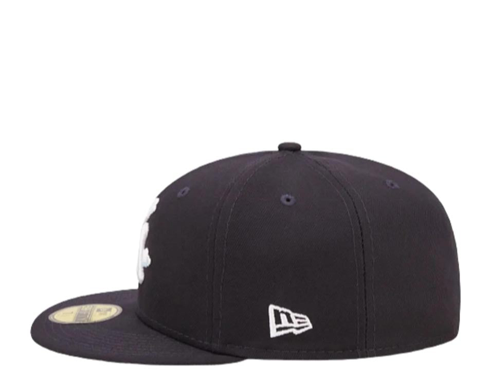 New York Yankees New Era MLB 59FIFTY 5950 Fitted Cap Hat Navy Blue Crown/Visor White with Cloud Logo 1996 World Series Side Patch Sky Blue UV