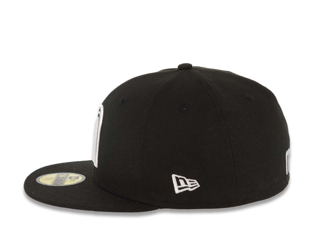 Mexico New Era WBC World Baseball Classic 59FIFTY 5950 Fitted Cap Hat Black Crown/Visor Black/White Logo Mexico Flag Side Patch Gray UV