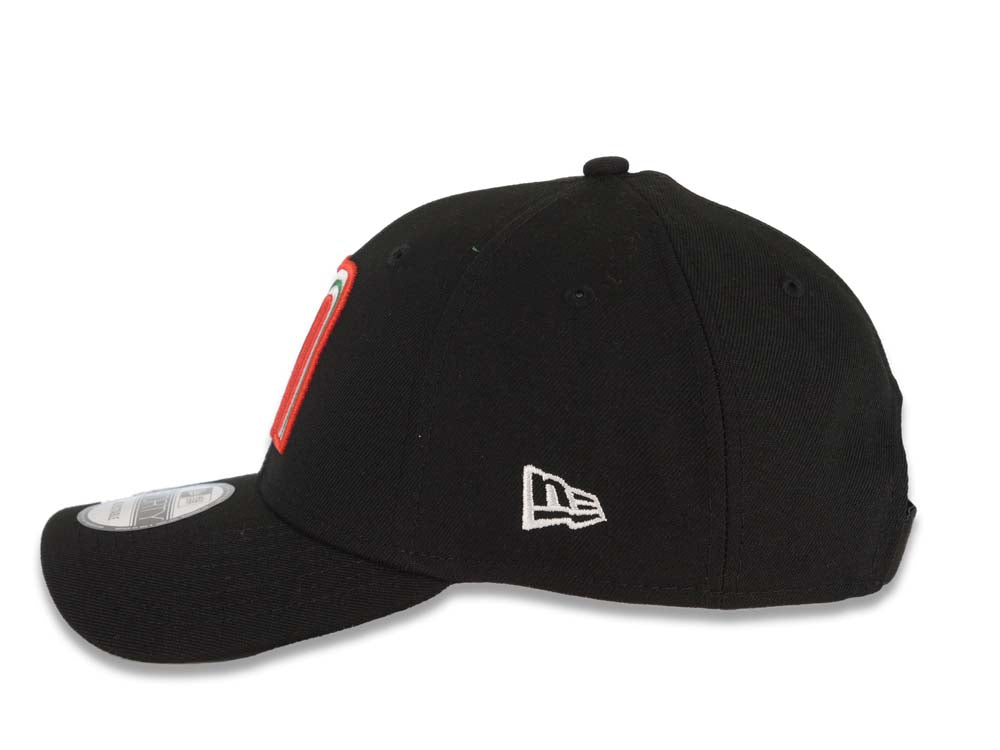 Mexico New Era WBC World Baseball Classic 9FORTY 940 Adjustable Cap Hat Black Crown/Visor Red/White/Green Logo Mexico Flag Side Patch Black UV