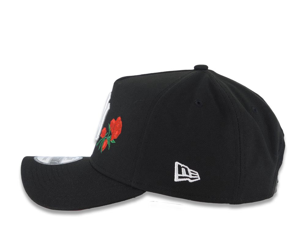 New York Yankees New Era MLB 9FORTY 940 Adjustable A-Frame Snapback Cap Hat Black Crown/Visor White Logo with Rose 1999 World Series Side Patch Red UV
