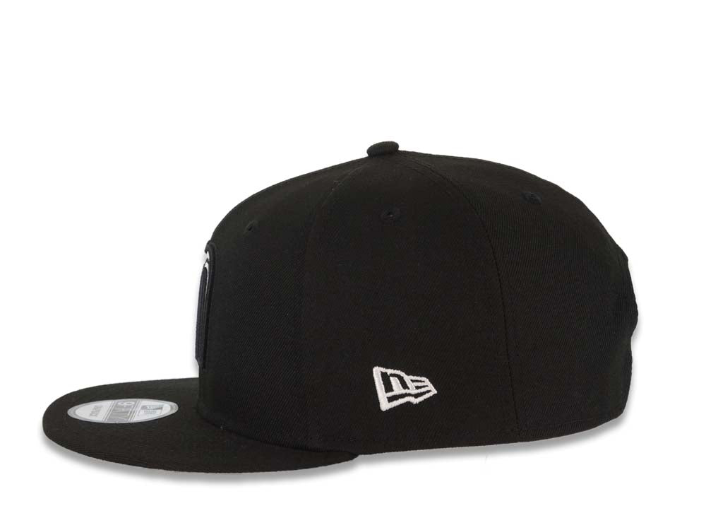 Mexico New Era WBC FIFTY 950 Snapback Cap Hat Black Crown/Visor White/Black Logo Mexico Flag Side Patch Gray UV