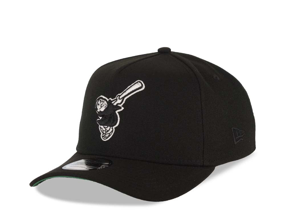 San Diego Padres New Era MLB 9FORTY 940 A-Frame Adjustable Cap Hat Black Crown/Visor Black/White Swinging Friar Logo 1998 World Series Side Patch