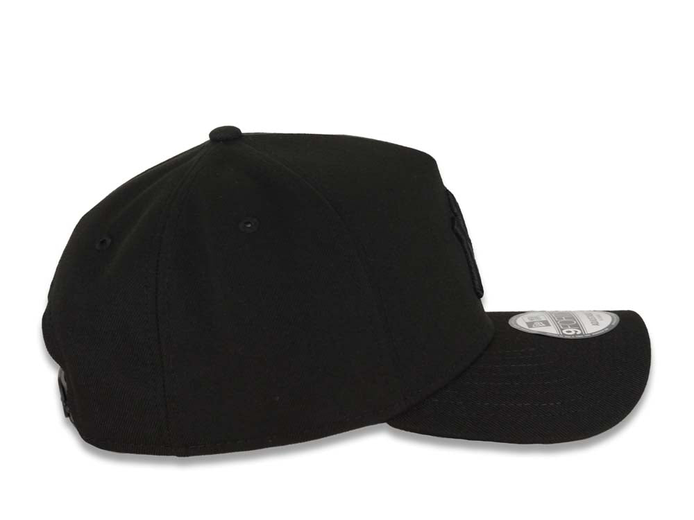 New York Yankees New Era MLB 9FORTY 940 Adjustable A-Frame Cap Hat Black Crown/Visor Black Logo Gray UV