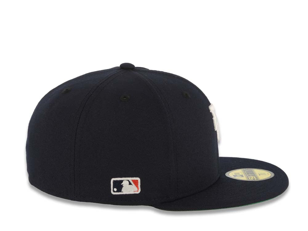 Los Angeles Dodgers New Era MLB 59FIFTY 5950 Fitted Cap Hat Navy Blue Crown/Visor White Upside Down Logo Batterman Batty Side Patch Green UV