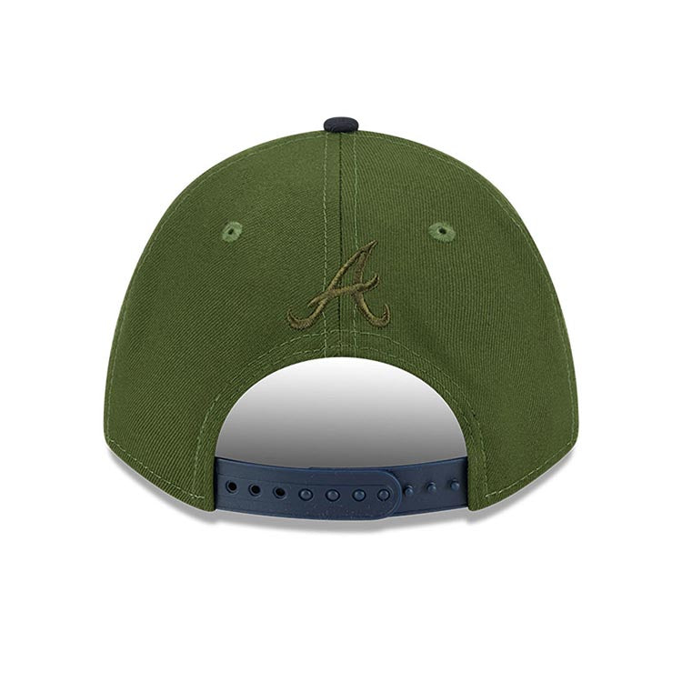 Atlanta Braves New Era MLB 9FORTY 940 M-Crown Adjustable A-Frame Cap Hat Dark Green Crown Navy Blue Visor White/Orange Peach Logo