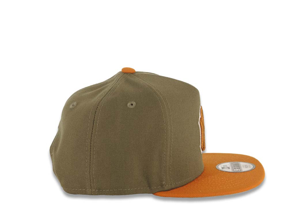 (Youth) New York Yankees New Era MLB 9FIFTY 950 Snapback Kid A-Frame Cap Hat Olive Green Crown Light Brown Visor Light Brown/White Logo Gray UV