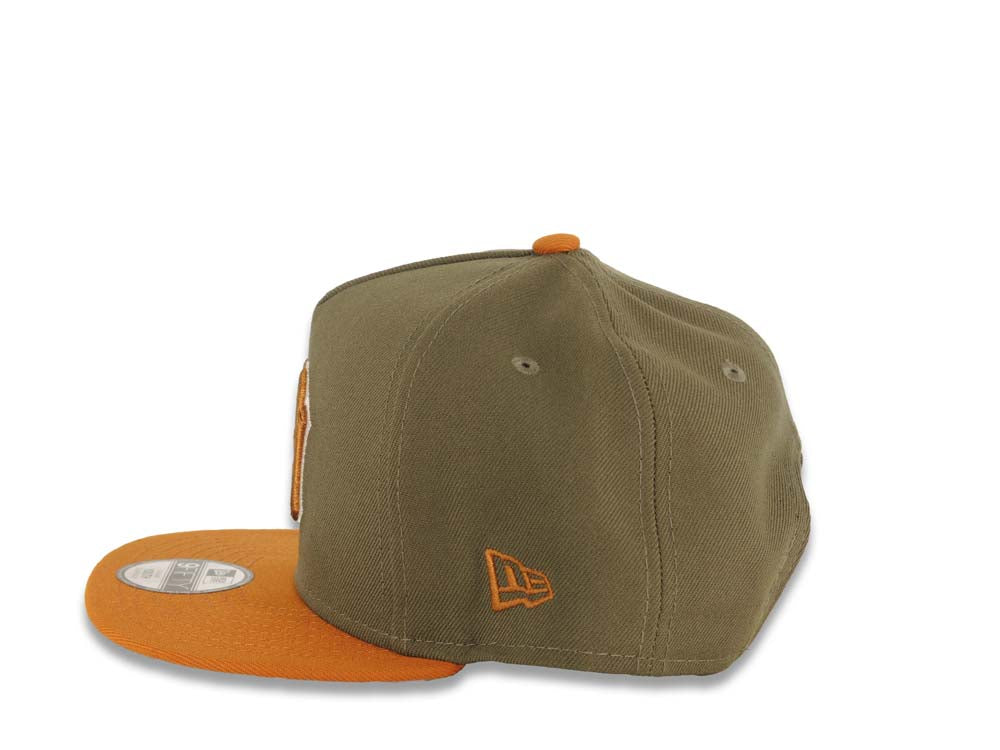 (Youth) New York Yankees New Era MLB 9FIFTY 950 Snapback Kid A-Frame Cap Hat Olive Green Crown Light Brown Visor Light Brown/White Logo Gray UV