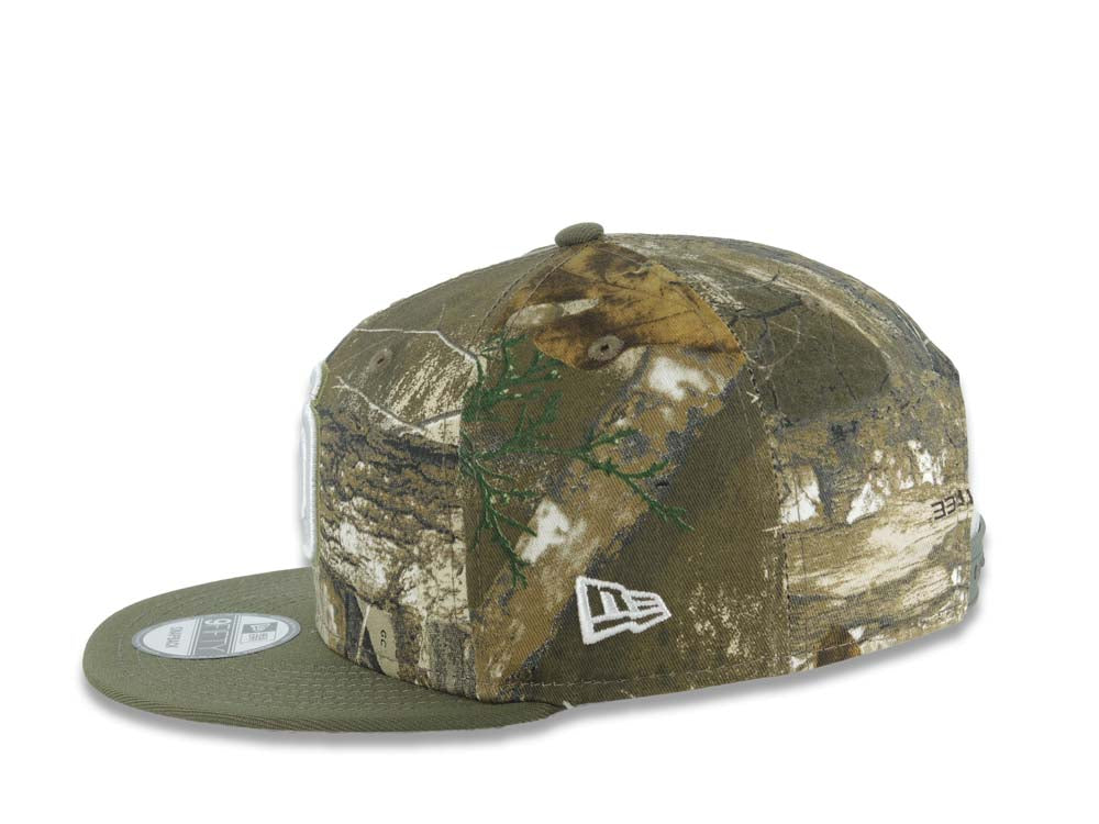San Diego Padres New Era MLB 9FIFTY 950 Snapback Cap Hat Real Tree Edge Camo Crown Olive Green Visor White/Olive Green Logo 40th Anniversary Side Patch