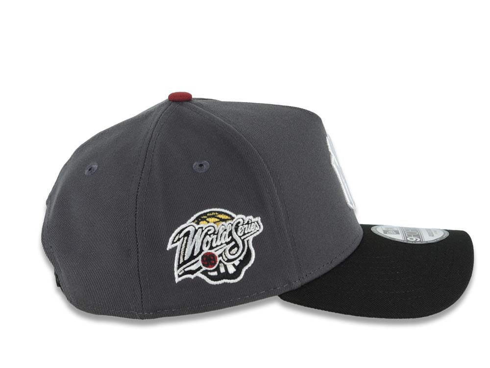 New York Yankees New Era MLB 9FORTY 940 A-Frame Adjustable Cap Hat Dark Gray Crown Black Visor White Logo 1998 World Series Side Patch