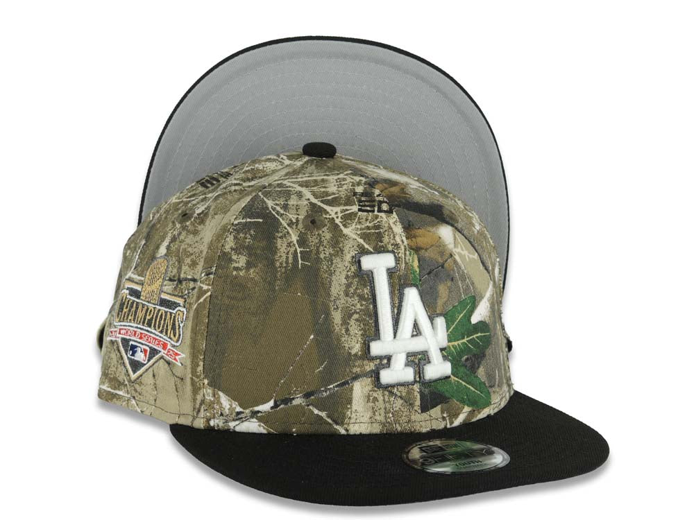 (Youth) Los Angeles Dodgers New Era MLB 9FIFTY 950 Snapback Cap Real Tree Camo Crown Black Visor Glow White/Black Logo 2025 Champions Side Patch