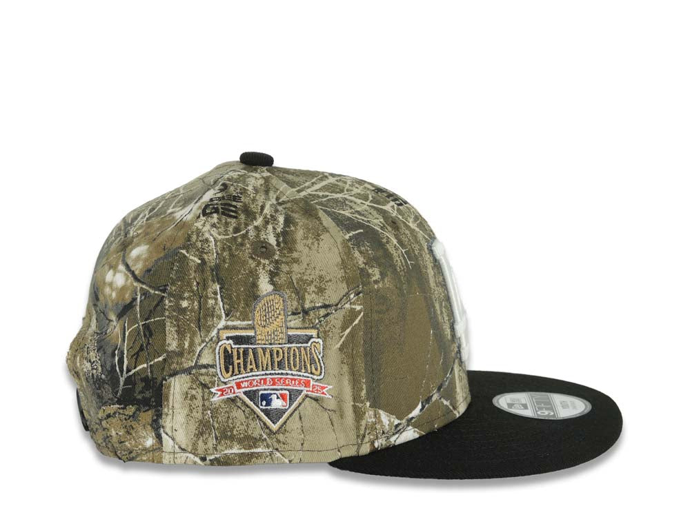 (Youth) Los Angeles Dodgers New Era MLB 9FIFTY 950 Snapback Cap Real Tree Camo Crown Black Visor Glow White/Black Logo 2025 Champions Side Patch