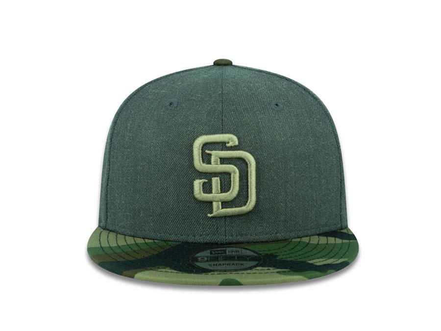 San Diego Padres New Era MLB 9FIFTY 950 Snapback Cap Hat Heather Dark Gray Crown Camo Visor Green Logo