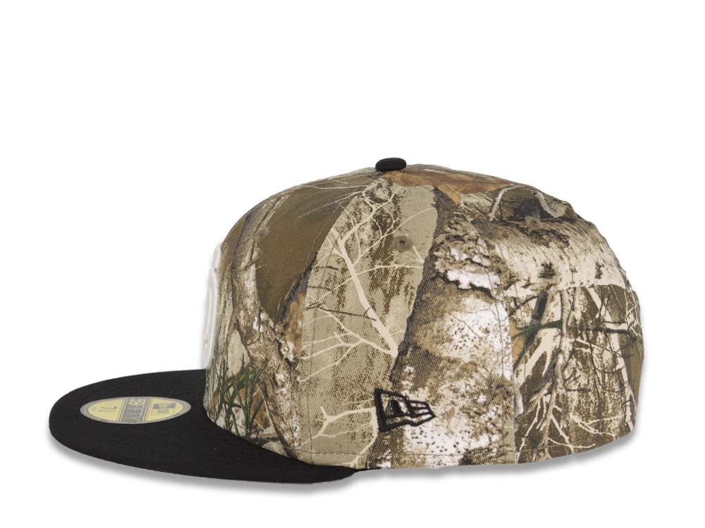 (Glow White) San Diego Padres New Era MLB 59FIFTY 5950 Fitted Cap Hat Real Tree Edge Camo Crown Black Visor Glow White Logo Batterman Batty Side Patch