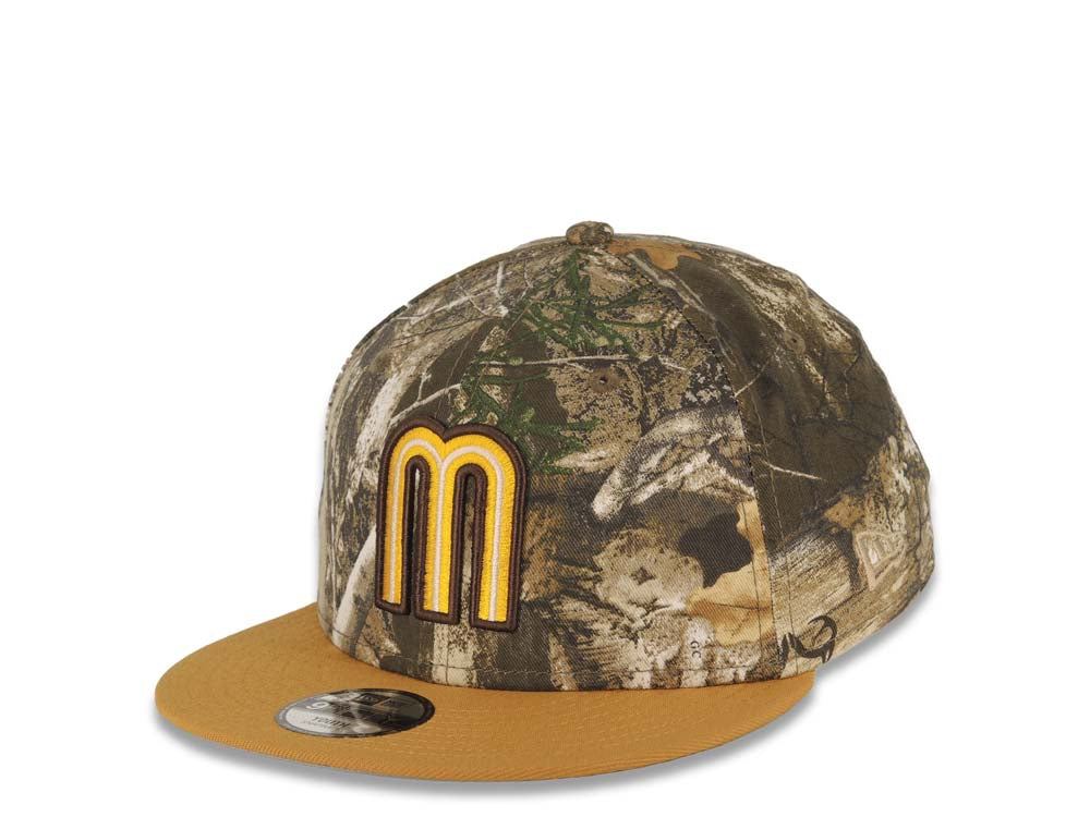 (Youth) Mexico New Era WBC 9FIFTY 950 Kid Snapback Cap Hat Real Tree Edge Camo Crown Tan Visor Team Color Logo Mexico Flag Side Patch