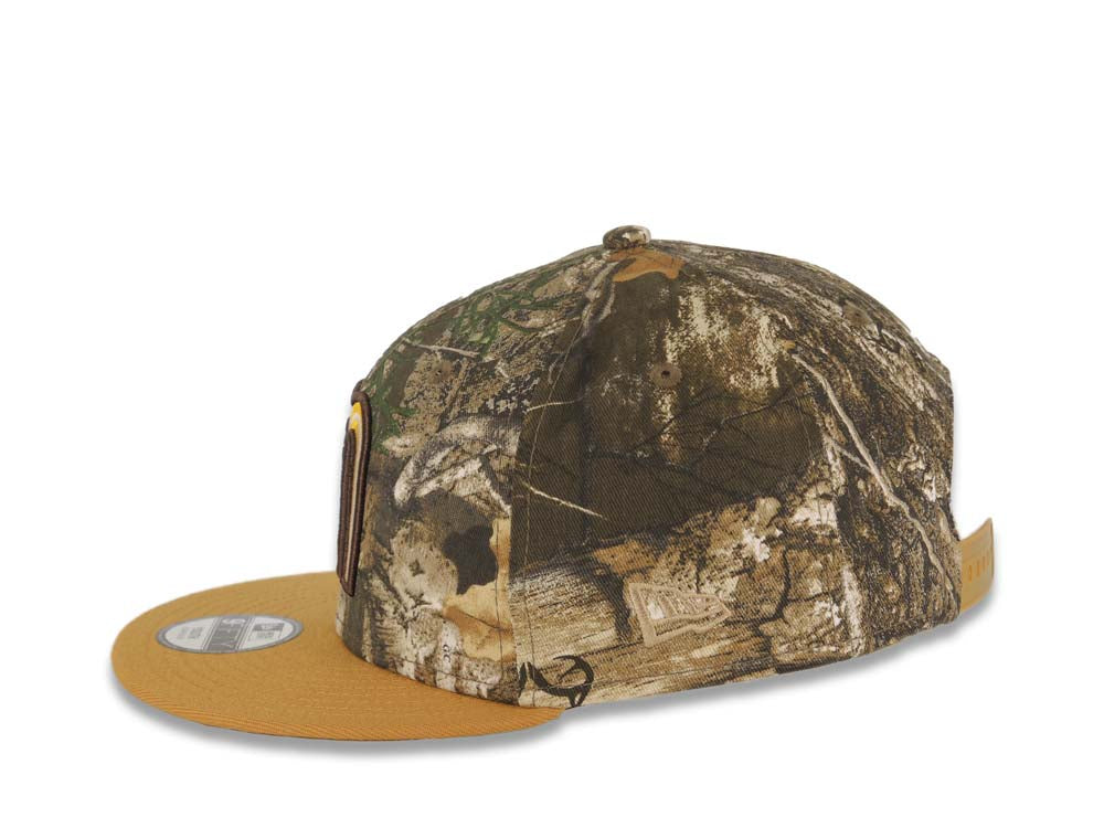 (Youth) Mexico New Era WBC 9FIFTY 950 Kid Snapback Cap Hat Real Tree Edge Camo Crown Tan Visor Team Color Logo Mexico Flag Side Patch
