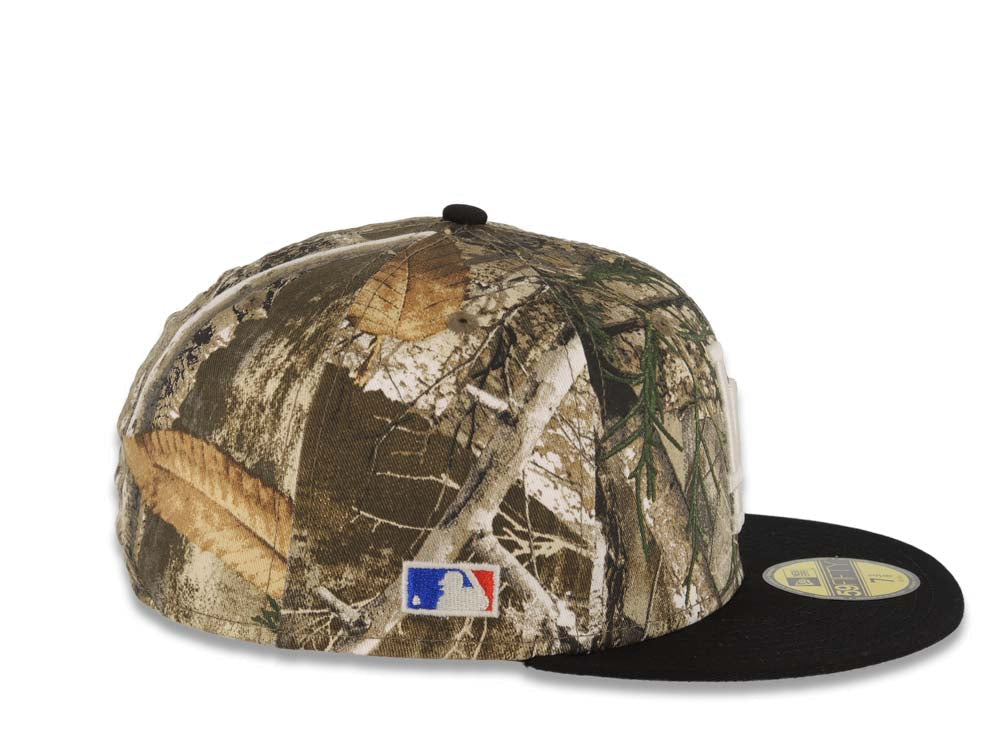 Los Angeles Dodgers New Era MLB 59FIFTY 5950 Fitted Cap Hat Real Tree Edge Camo Crown Black Visor Glow White Logo Batterman Batty Side Patch Gray UV