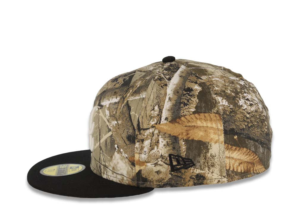 Atlanta Braves New Era MLB 59FIFTY 5950 Fitted Cap Hat Real Tree Edge Camo Crown Black Visor Glow White Logo Batterman Batty Side Patch Gray UV
