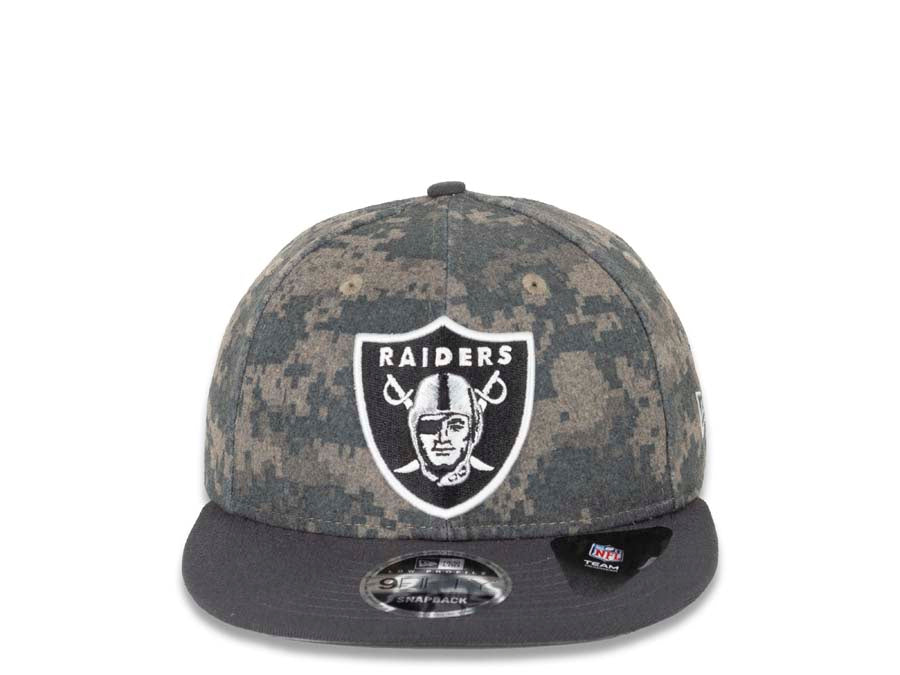 Oakland Raiders New Era NFL 9FIFTY 950 Low Profile Snapback Cap Hat Camo Crown Dark Gray Visor Team Color Logo (Classic Trim)