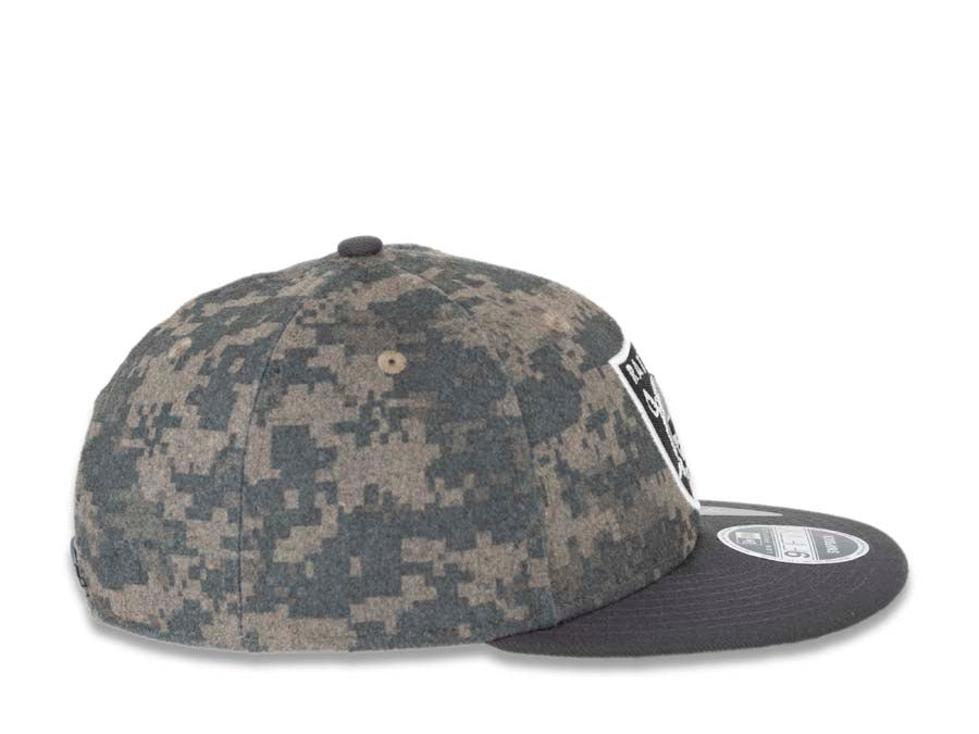Oakland Raiders New Era NFL 9FIFTY 950 Low Profile Snapback Cap Hat Camo Crown Dark Gray Visor Team Color Logo (Classic Trim)