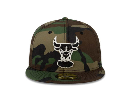 Chicago Bulls New Era NBA 59FIFTY 5950 Fitted Cap Hat Camo Crown/Visor Black/White HWC Logo