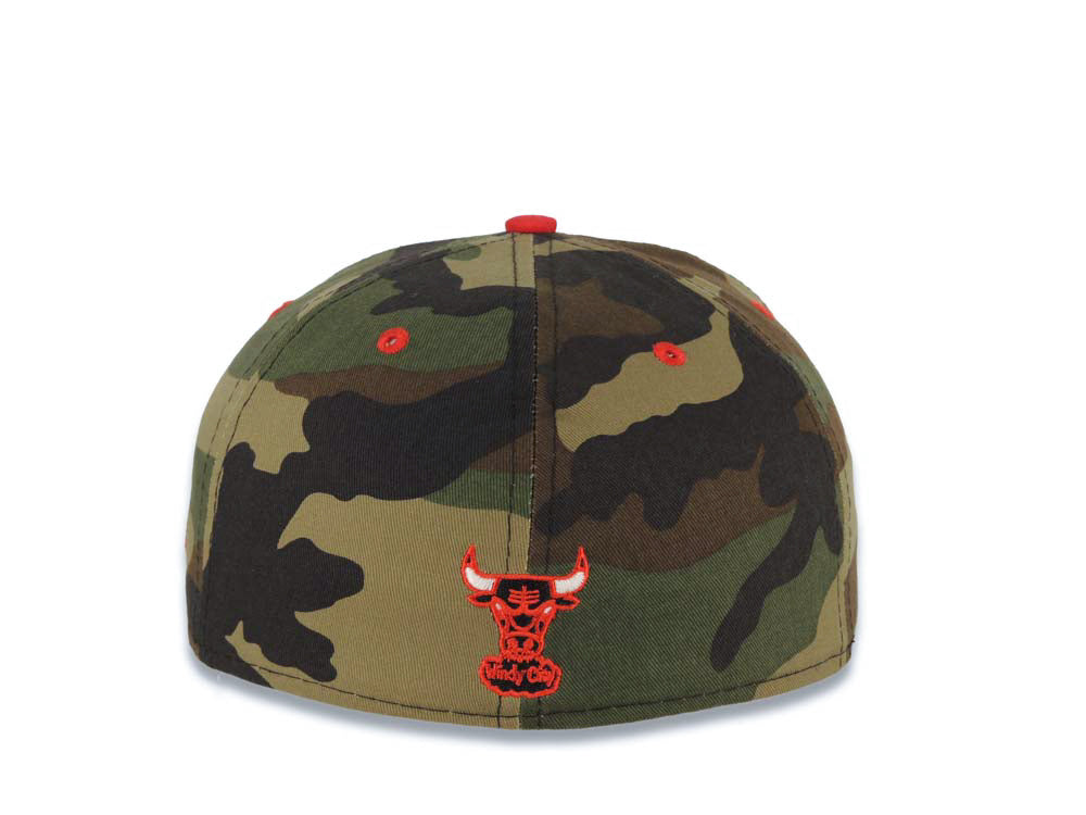 Chicago Bulls New Era NBA 59FIFTY 5950 Fitted Cap Hat Camo Crown/Visor Red/Black/White Logo Camo Pop