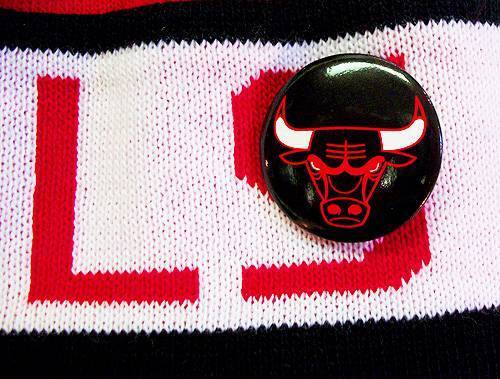 Chicago Bulls Mitchell & Ness NBA Pom Knit Beanie Red/Black/White Crown/Visor Red Text/Script Logo (Vintage Block)